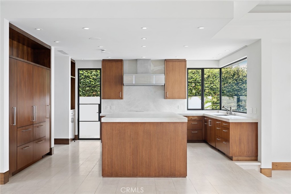 Irvine Terrace (IRVT) - Residential Lease