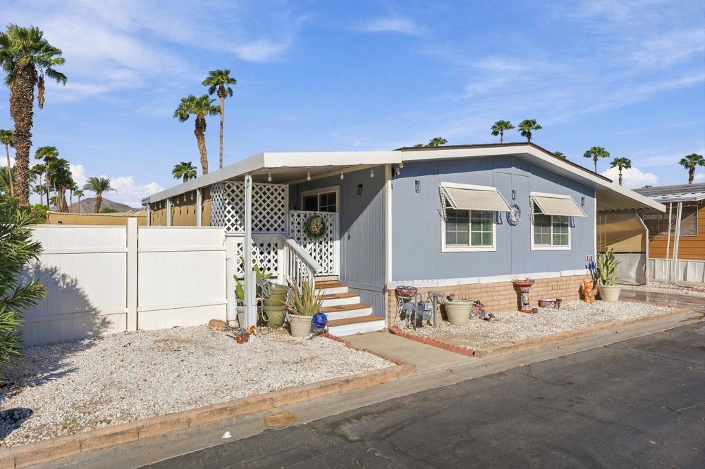 80000 Avenue 48 67