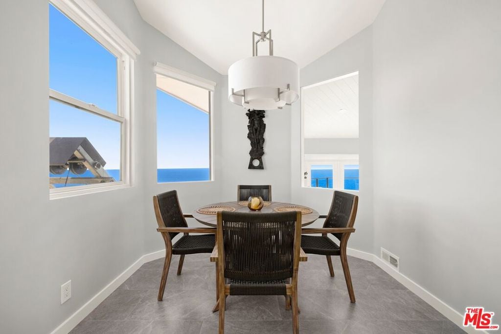 15 N Vista De Catalina, Laguna Beach CA 92651 - Photo 17