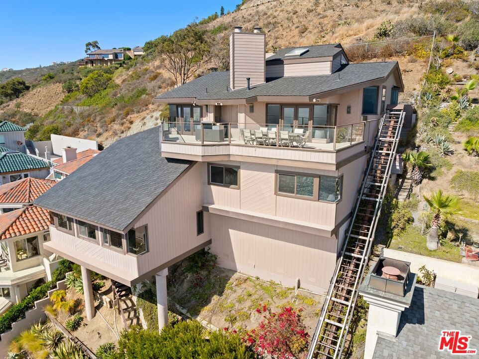 15 N Vista De Catalina, Laguna Beach CA 92651 - Photo 36