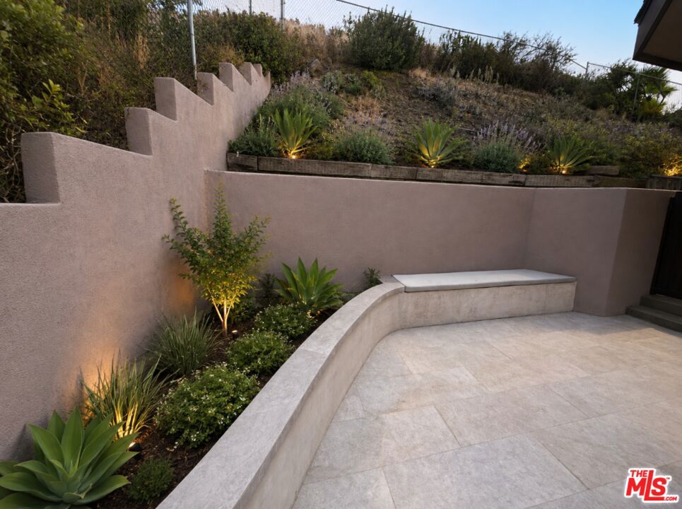 15 N Vista De Catalina, Laguna Beach CA 92651 - Photo 39