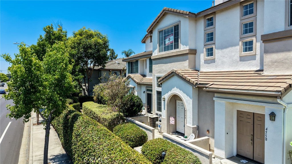 4560 Montecito Drive