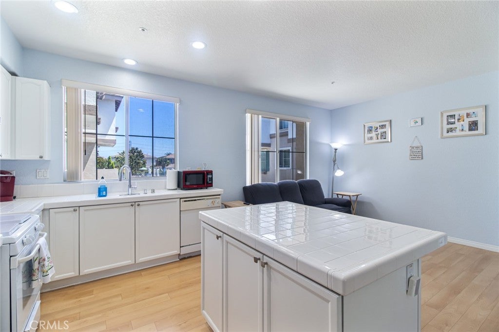 4560 Montecito Drive