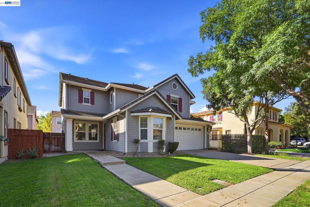 692 W Refinado Way