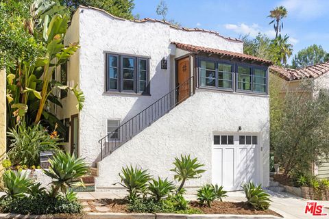 Photo of 3117 Berkeley Avenue, Los Angeles, CA 90026 (MLS # 25625995)