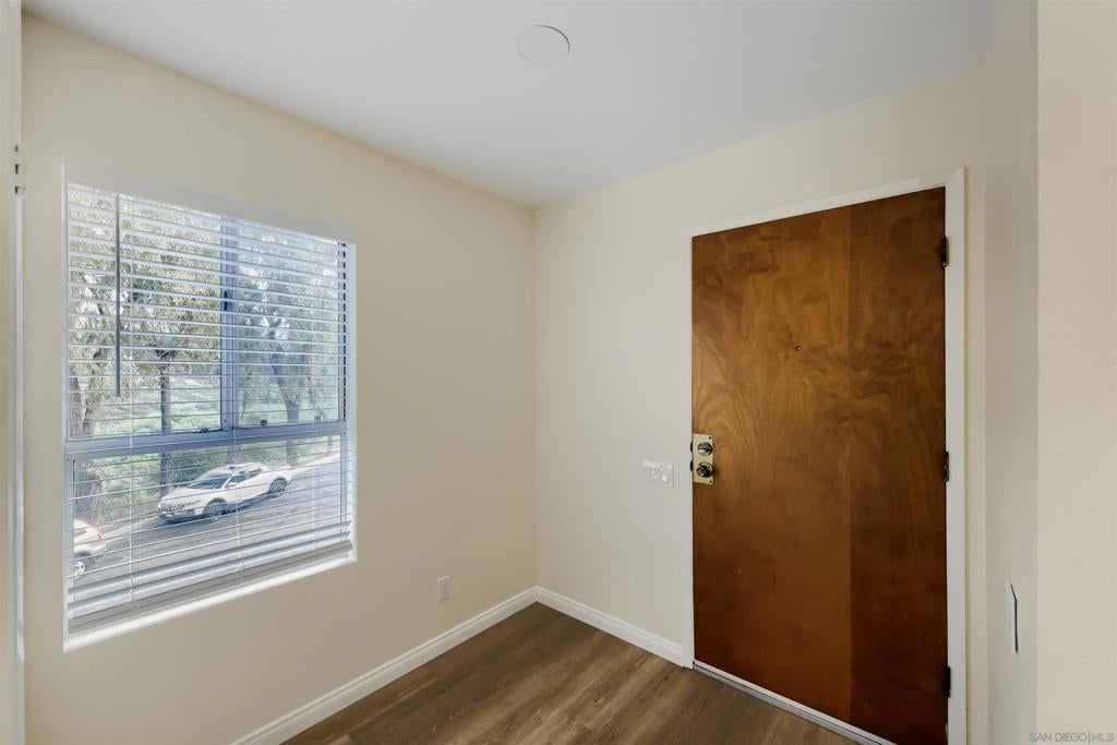 6116 Calle Mariselda 304