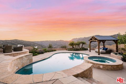 Photo of 33310 Hassted Drive, Malibu, CA 90265 (MLS # 26651551)