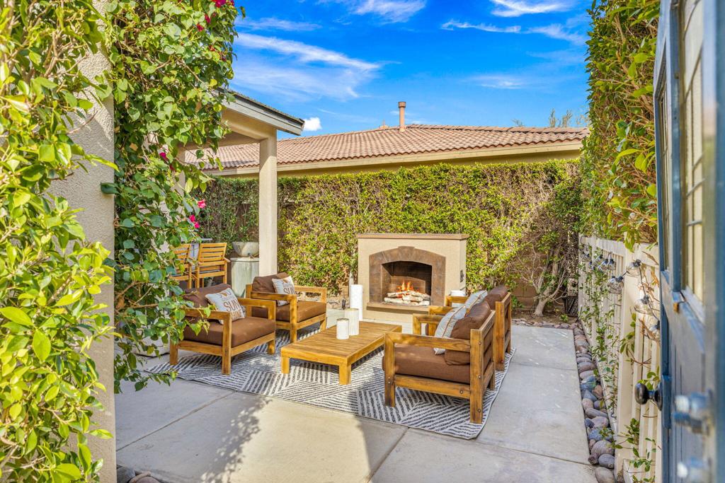 48701 Anastacia Court