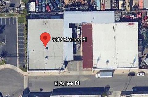 Photo of 909 E Arlee Place, Anaheim, CA 92805 (MLS # OC26070967)