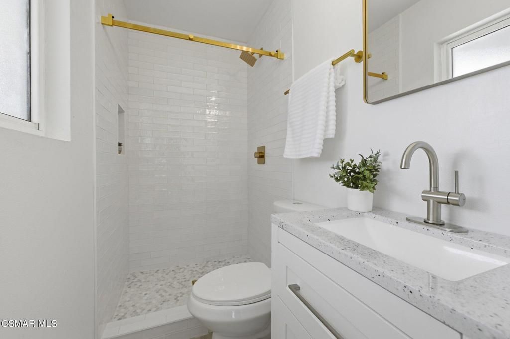 Photo of 2627 Daunet Avenue, Simi Valley, CA 93065 (MLS # 226001278)