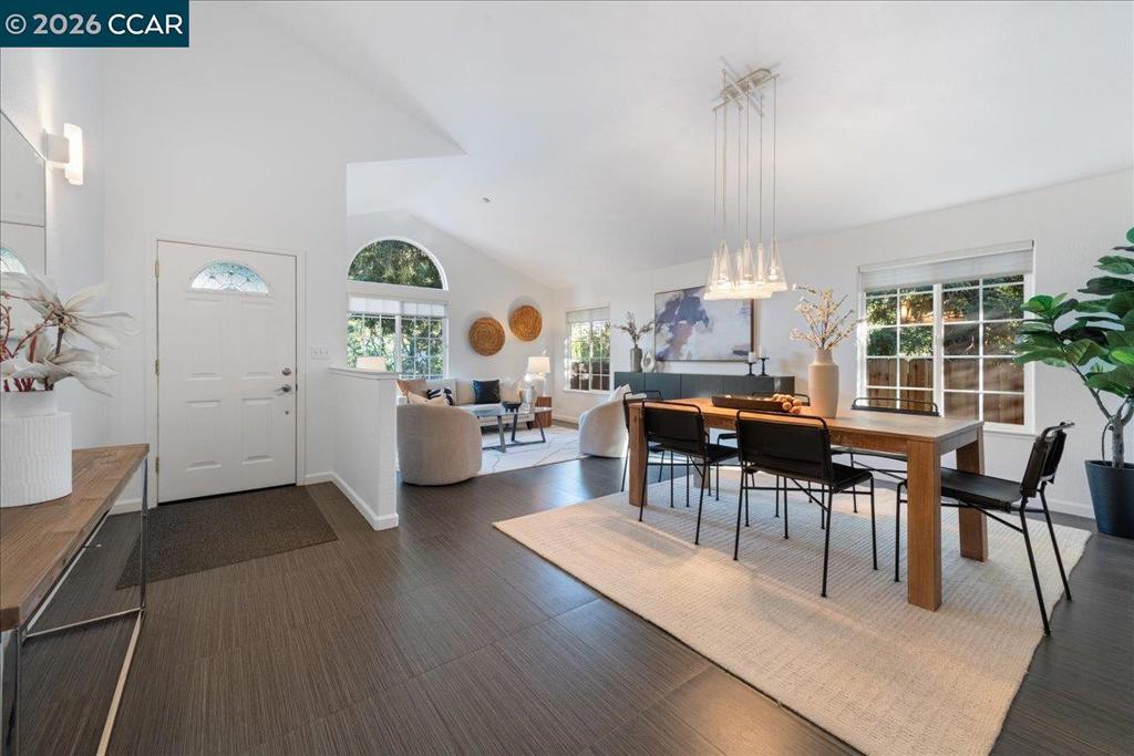 19563 Helen Pl