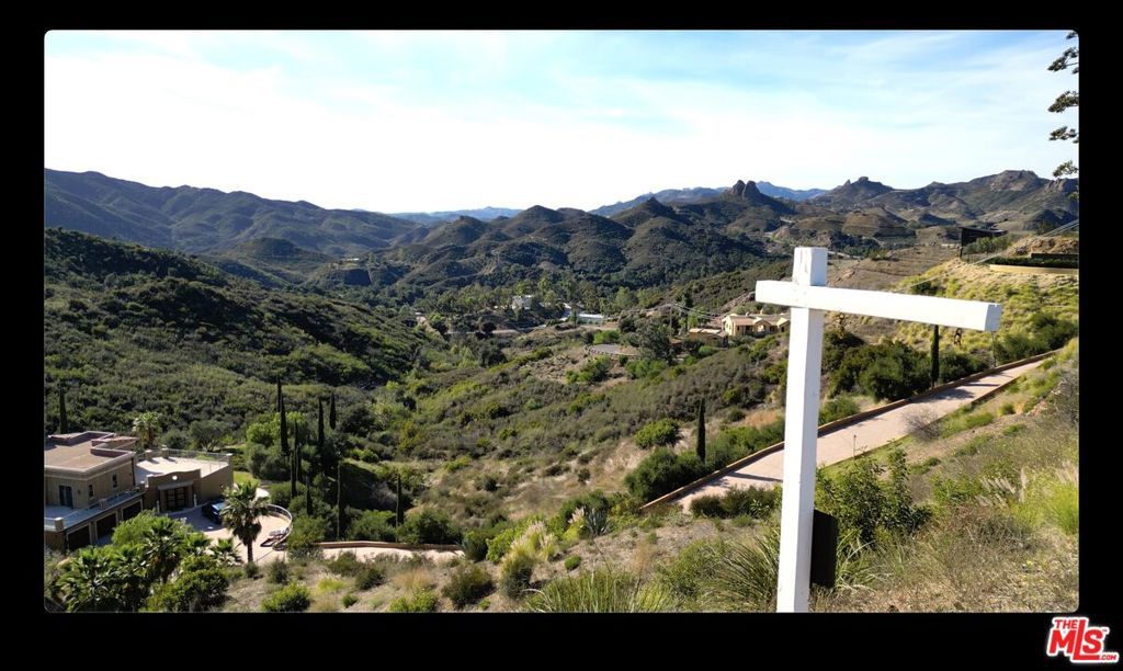 Photo of 795 Latigo, Malibu, CA 90265 (MLS # 26726235)