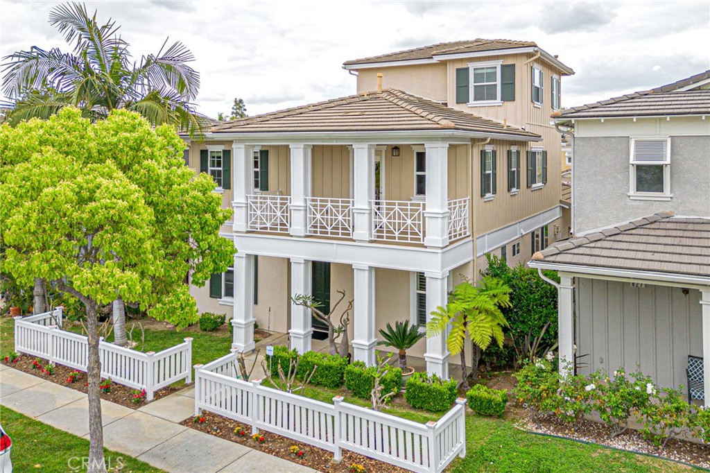 817 Hurst Place