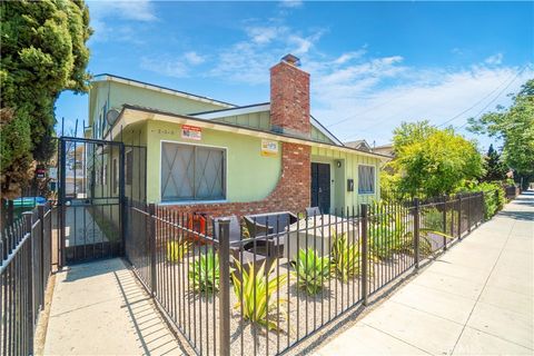 Photo of 834 Walnut AVE, Long Beach, CA 90813 (MLS # PW26106205)