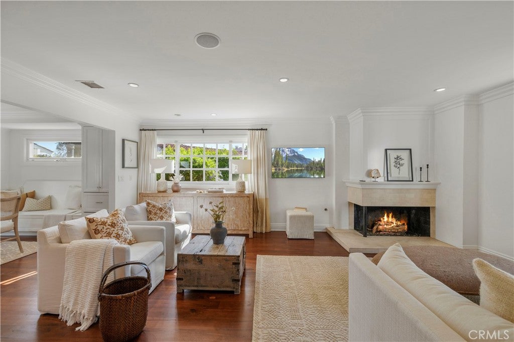 10611 Calm Hill