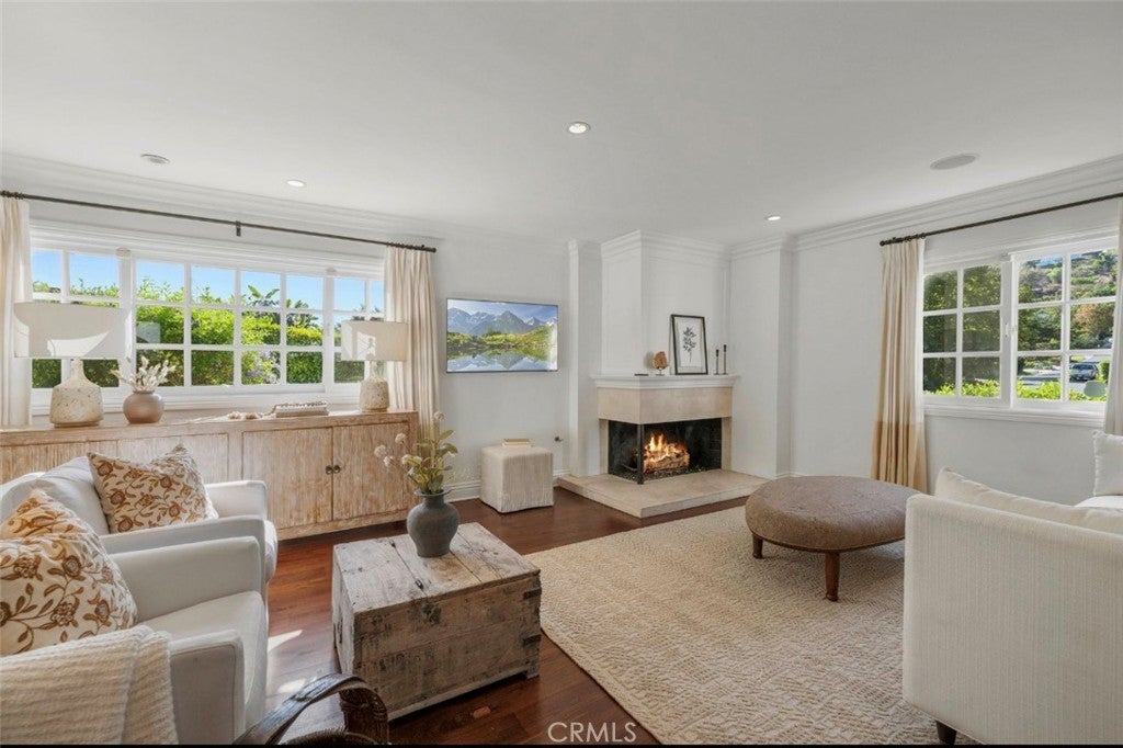 10611 Calm Hill