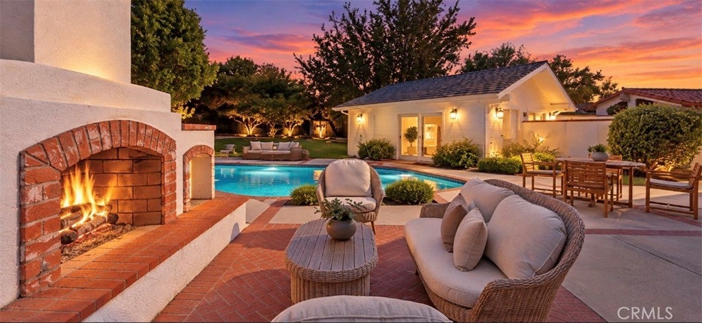 10611 Calm Hill