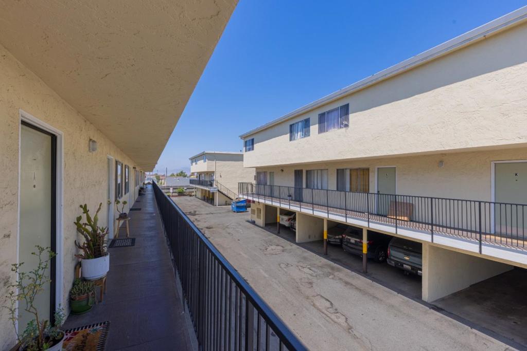75 N Hebbron Avenue
