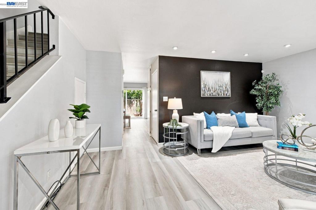 1305 Waterfall Way Way, Concord CA 94521