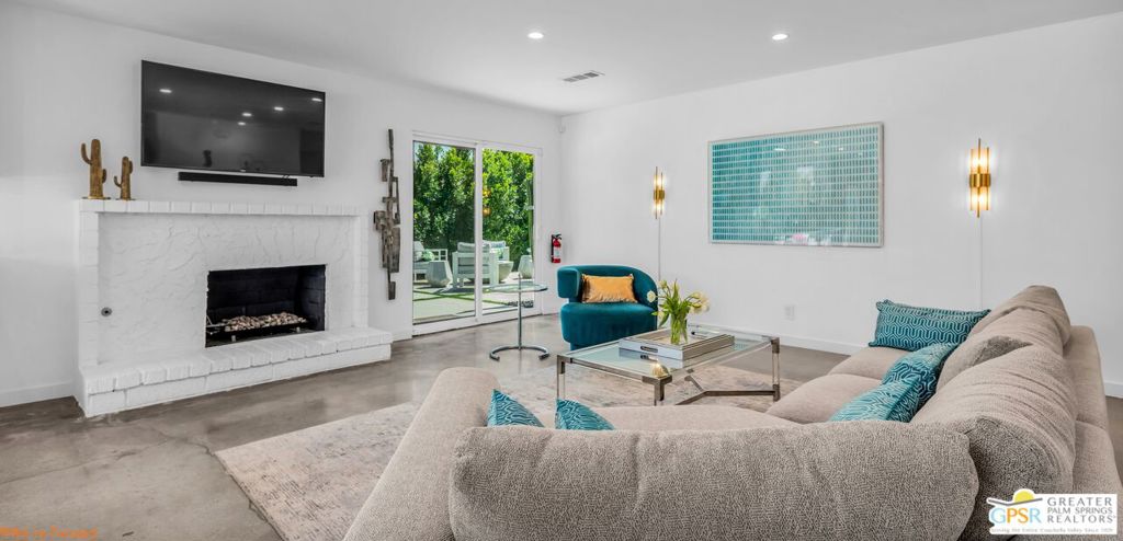 Racquet Club West - Residential