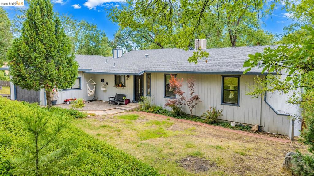 22100 Thunderbolt Dr.