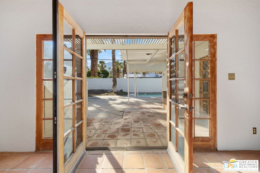 Twin Palms - Residential