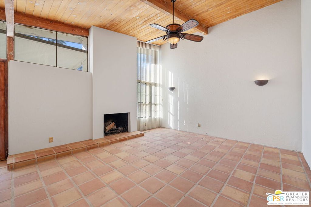 Twin Palms - Residential