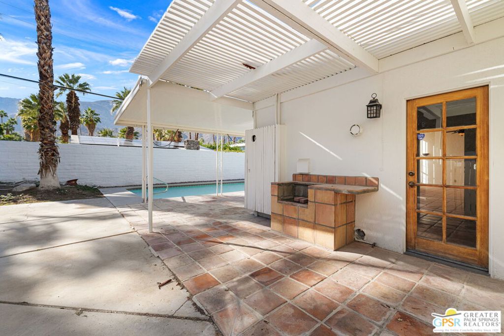 Twin Palms - Residential