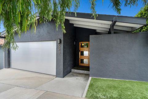 541 1st Street Manhattan Beach CA 90266
