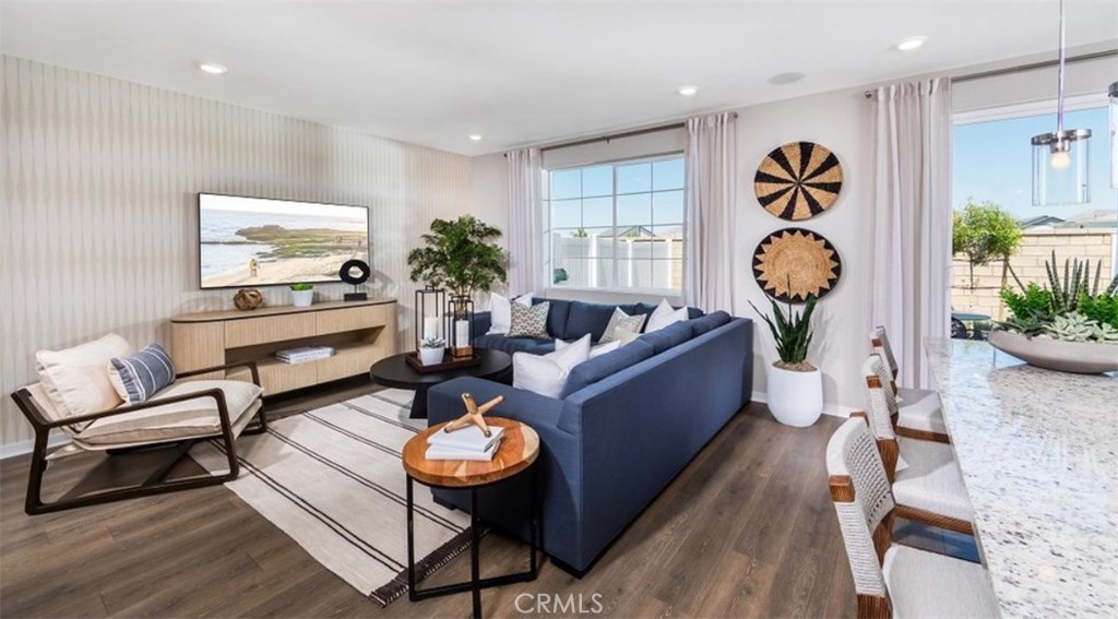 32840 Manhattan Avenue