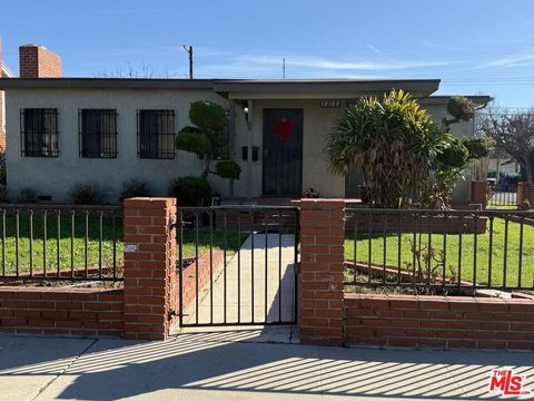 Photo of 12126 Hammack Street, Culver City, CA 90230 (MLS # 26637435)