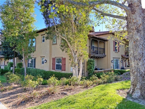 Photo of 53 Viburnum Way, Ladera Ranch, CA 92694 (MLS # PW26220799)
