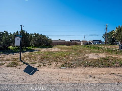 Photo of 0 Juniper, Hesperia, CA 92345 (MLS # CV26029293)