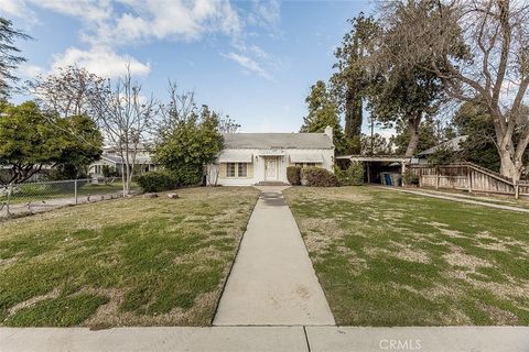 Photo of 643 E Vassar Ave, Fresno, CA 93704 (MLS # FR26046058)