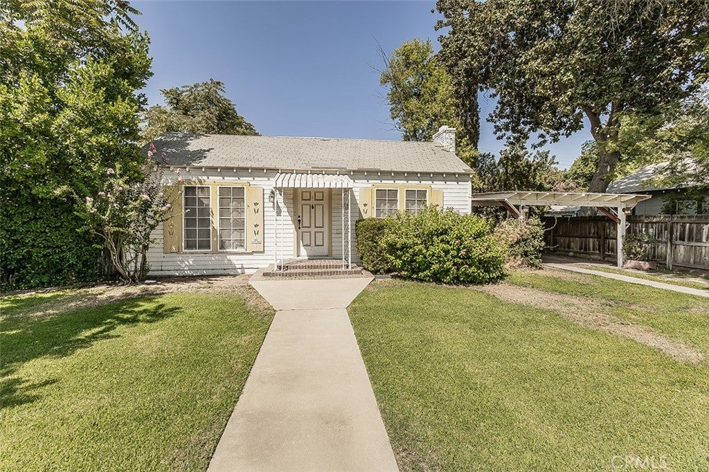 643 E Vassar