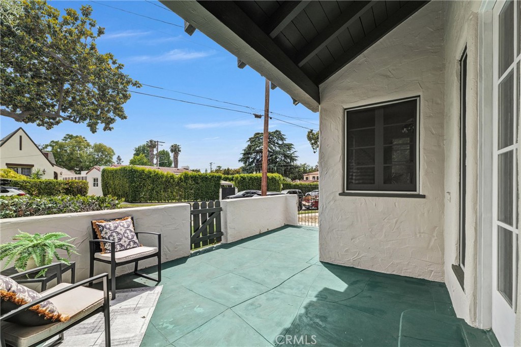 1909 Eden Avenue