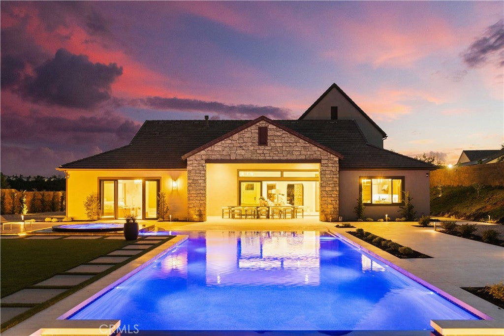 18472 Boulder Bluff