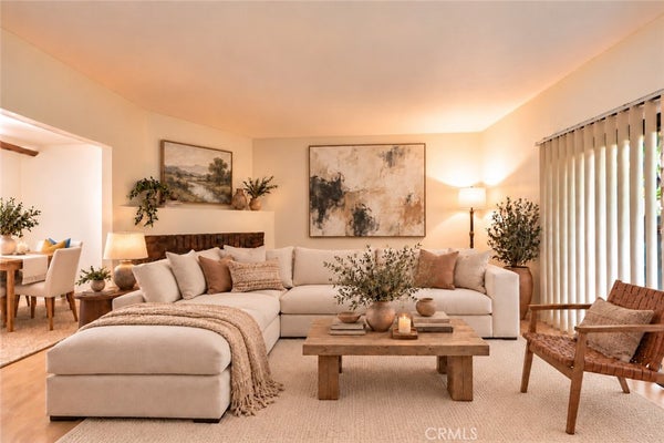 15053 SHERMAN WAY UNIT C, VAN NUYS, CA 91405 - Image 7cd25ddeac79febdaabde9c9229e5a8e/2592677586