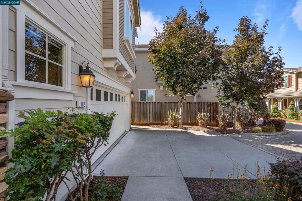 168 Elworthy Ranch Dr