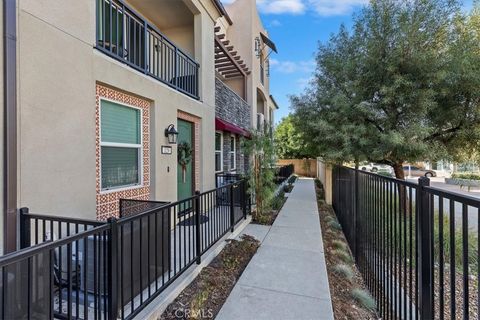 129 Dove Lndg Covina CA 91722