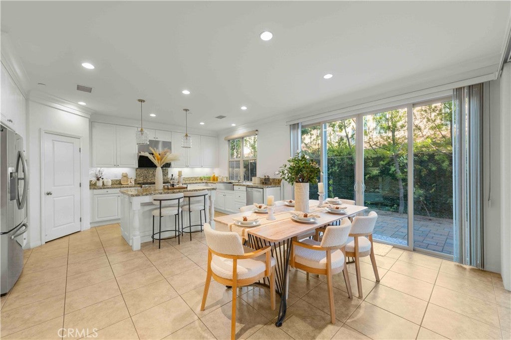 126 Saybrook, Irvine CA 92620 - Photo 7