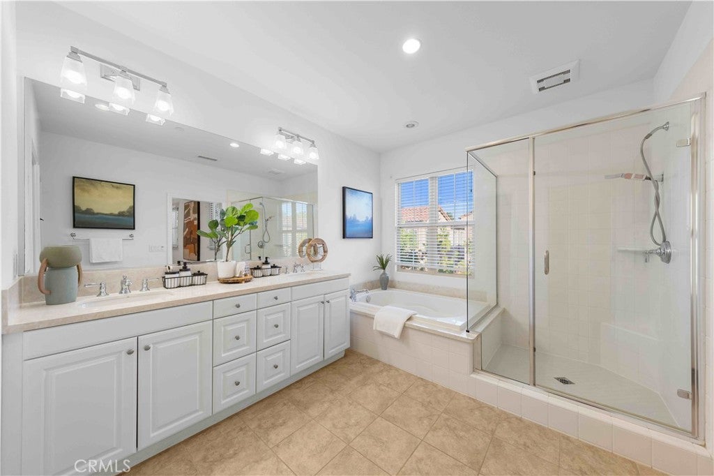126 Saybrook, Irvine CA 92620 - Photo 32