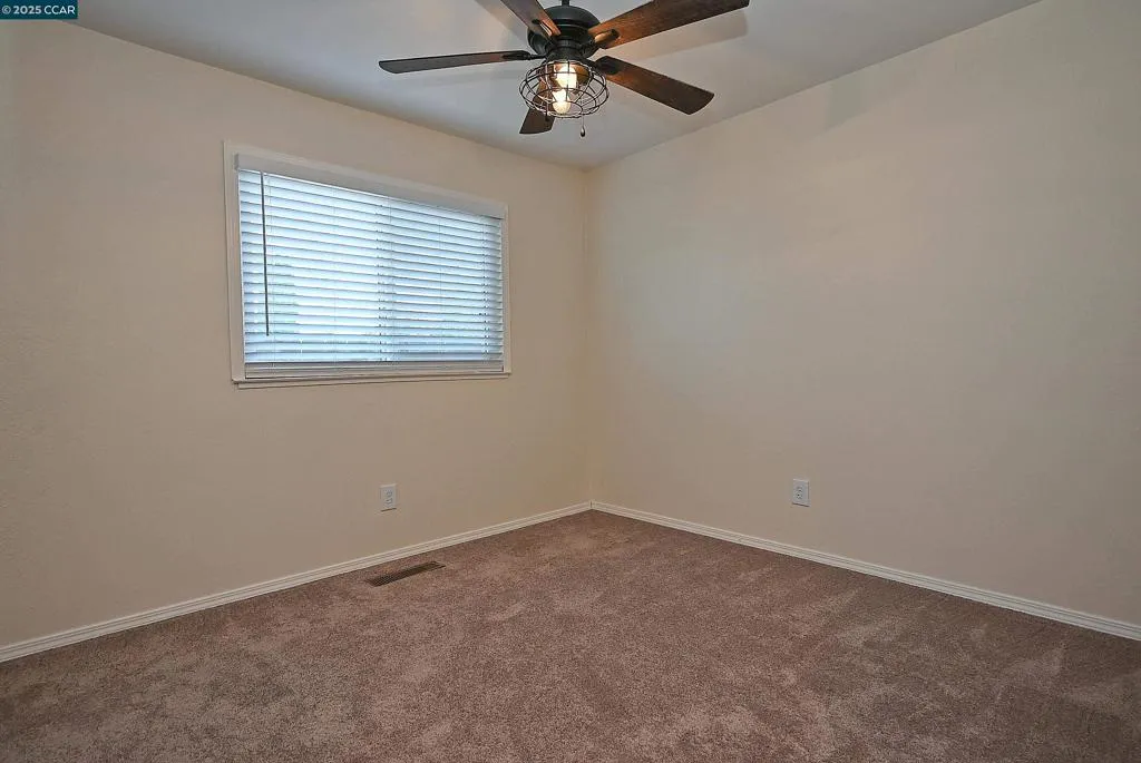 Pittsburg, California 94565, United States, 4 Bedrooms Bedrooms, ,3 BathroomsBathrooms,Residential,Active,170174