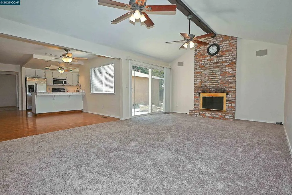 Pittsburg, California 94565, United States, 4 Bedrooms Bedrooms, ,3 BathroomsBathrooms,Residential,Active,170174