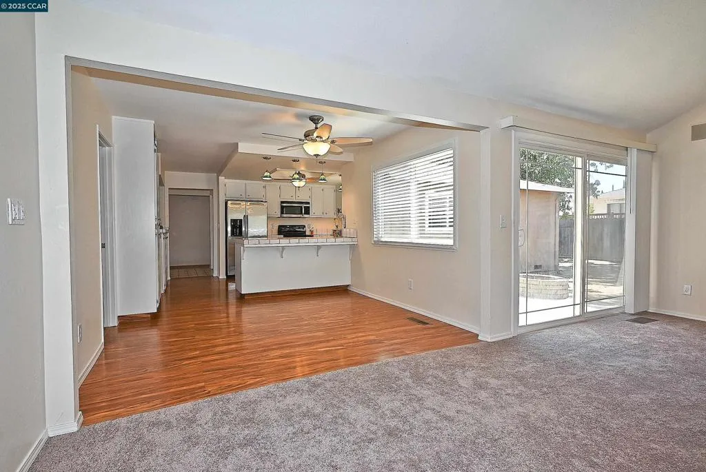 Pittsburg, California 94565, United States, 4 Bedrooms Bedrooms, ,3 BathroomsBathrooms,Residential,Active,170174