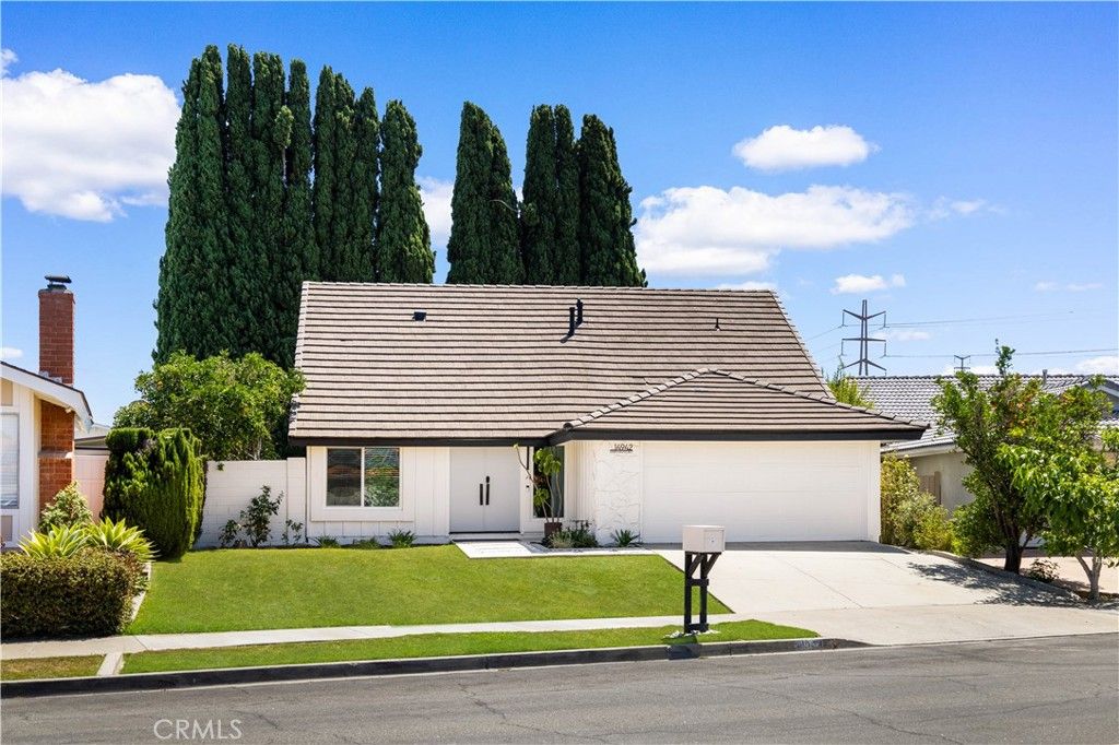 Photo of 14942 Dahlquist Road, Irvine, CA 92604 (MLS # OC25231449)