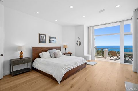 Tiny photo for 1061 Skyline Drive, Laguna Beach, CA 92651 (MLS # LG26008244)