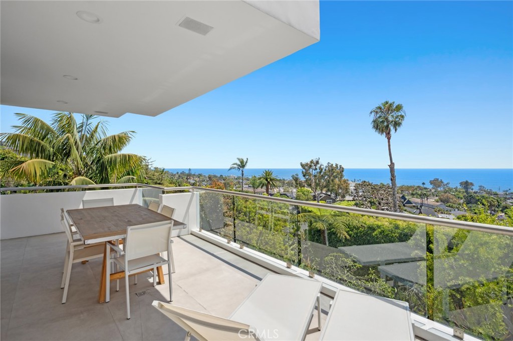 1061 Skyline Drive, Laguna Beach CA 92651 - Photo 26
