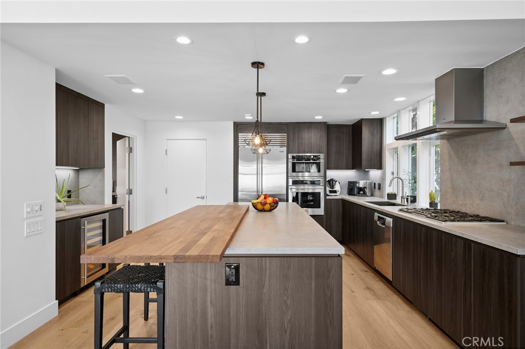 1061 Skyline Drive, Laguna Beach CA 92651 - Photo 10