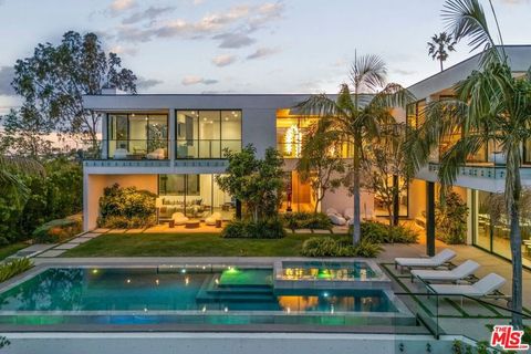 Photo of 1218 Roberto Lane, Los Angeles, CA 90077 (MLS # 26834735)